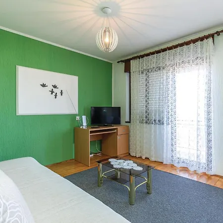 2 Bedroom Beautiful In